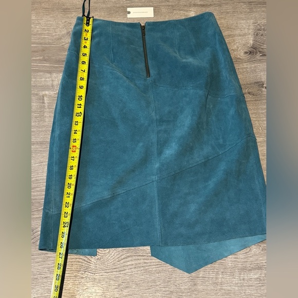 NWT Leifsdottir blue suede midi skirt. Size 12 - Picture 6 of 6
